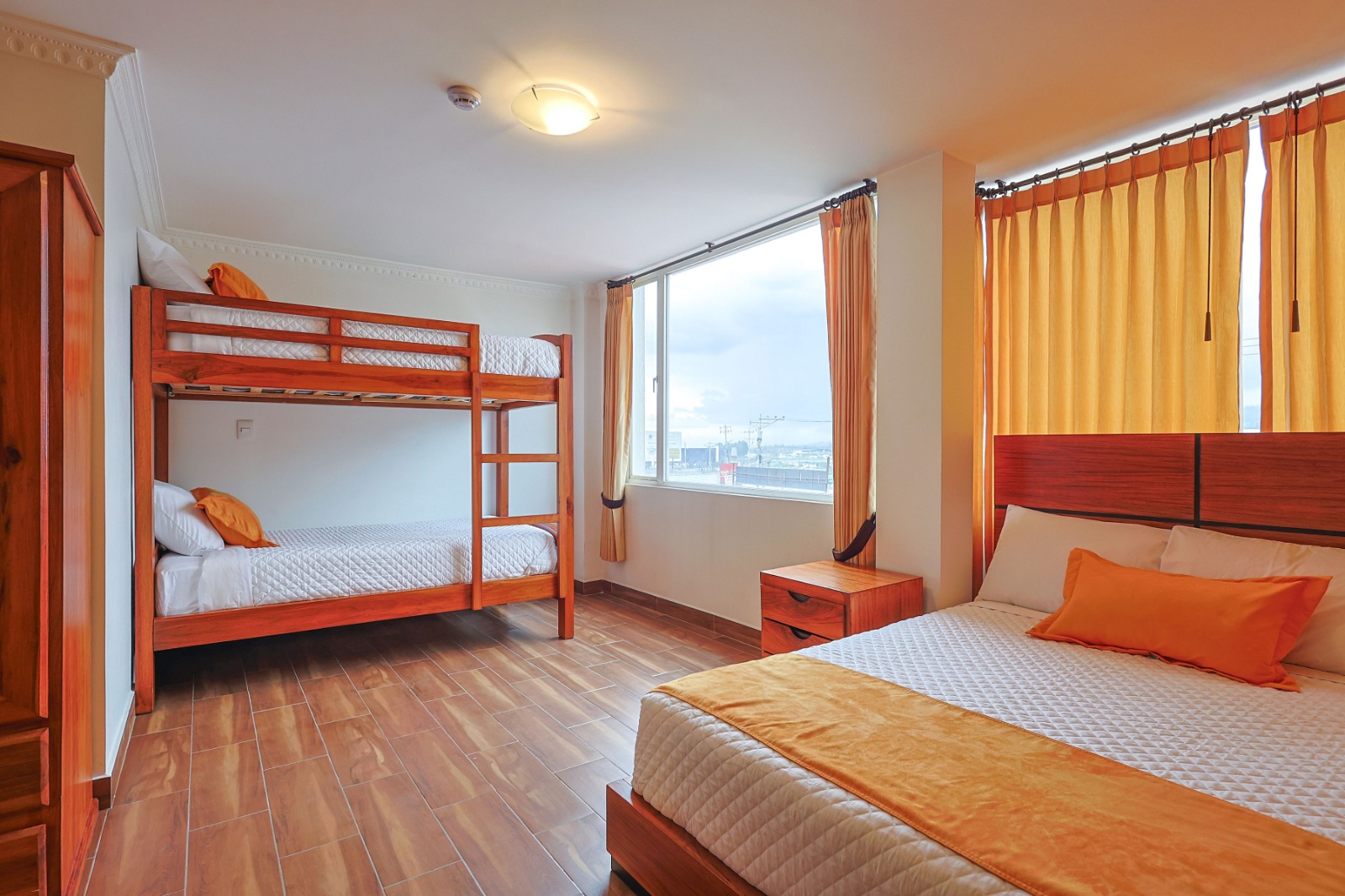 Suite con Jacuzzi Privado Hotel Airport Quitus